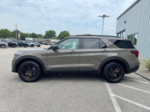 Used 2026 Ford Explorer Tremor w/ Tremor Convenience Package AWD/4WD image 4