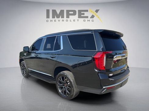 Used 2021 GMC Yukon SLT w/ SLT Premium Package AWD/4WD image 3