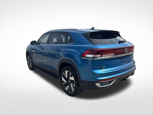 Used 2024 Volkswagen Atlas Cross Sport SE FWD image 6