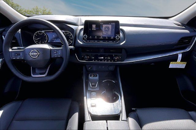 New 2026 Nissan Rogue Dark Armor FWD image 5
