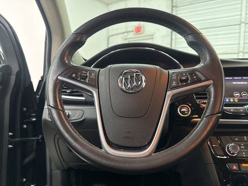 Used 2022 Buick Encore Preferred w/ Safety Package image 16
