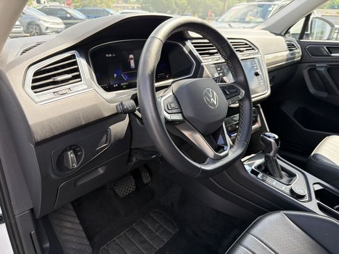 Certified 2024 Volkswagen Tiguan SE AWD/4WD image 16