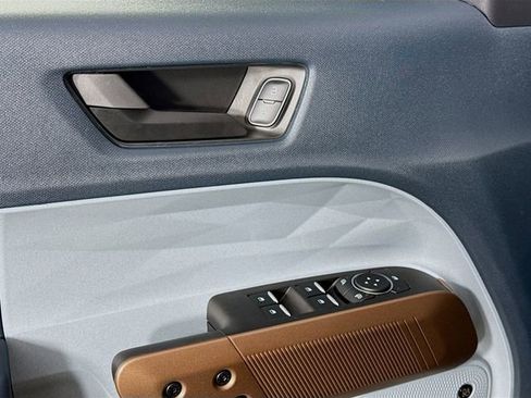 Certified 2024 Ford Maverick Lariat image 21