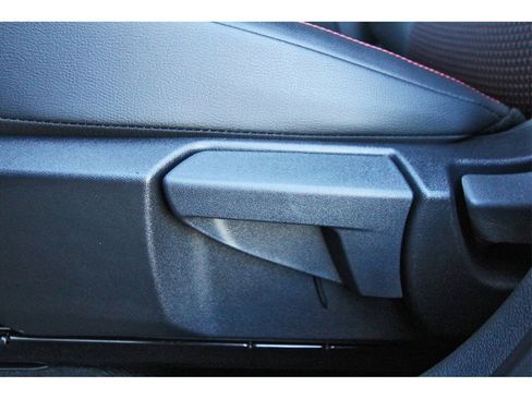 New 2025 Nissan Kicks SR w/ Illumination Package image 20