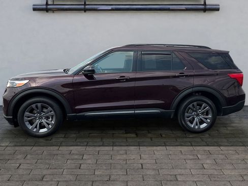 Certified 2023 Ford Explorer XLT w/ Equipment Group 202A AWD/4WD image 6