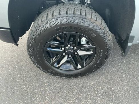 Used 2026 Chevrolet Silverado 1500 LT Trail Boss w/ LT Trail Boss Premium Package AWD/4WD image 11