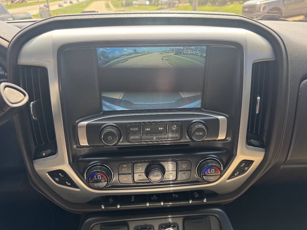 Used 2017 GMC Sierra 1500 SLT w/ SLT Premium Package AWD/4WD image 16
