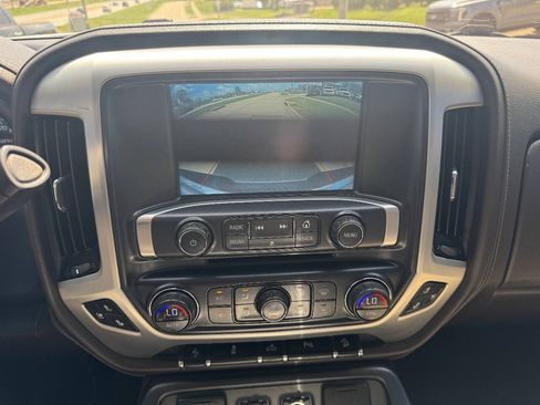Used 2017 GMC Sierra 1500 SLT w/ SLT Premium Package AWD/4WD image 16