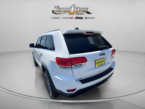 Used 2018 Jeep Grand Cherokee Laredo RWD image 6