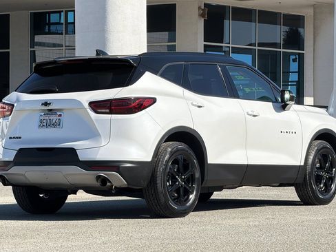 Used 2023 Chevrolet Blazer LT w/ Midnight/Sport Edition FWD image 4