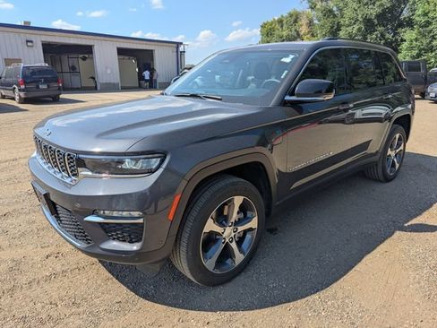 Used 2023 Jeep Grand Cherokee 4WD 4xe w/ Luxury Tech Group II image 9