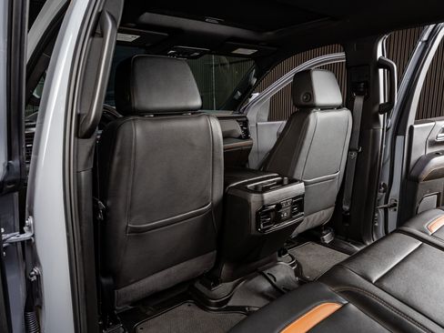 Used 2024 GMC Sierra 2500 AT4 w/ Max Trailering Package image 33