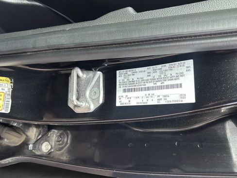 Used 2014 Ford Escape SE w/ Equipment Group 201A FWD image 26