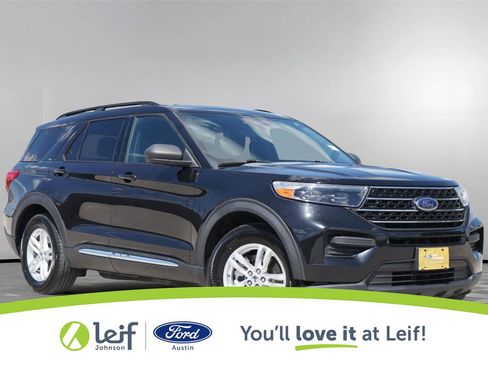 Used 2020 Ford Explorer XLT w/ Comfort Package RWD image 1