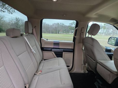 Used 2018 Ford F150 XLT w/ Equipment Group 301A Mid RWD image 18