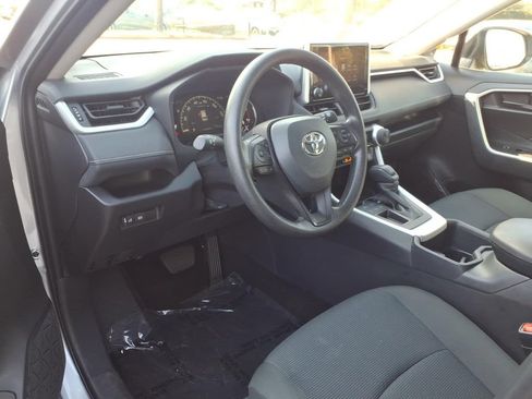 Used 2025 Toyota RAV4 LE FWD image 22