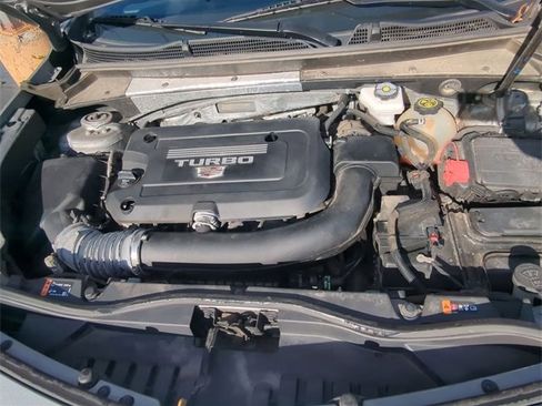 Certified 2023 Cadillac XT4 Premium Luxury image 28