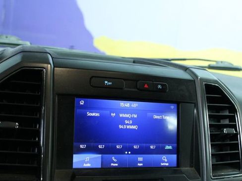 Used 2020 Ford F150 XLT image 19