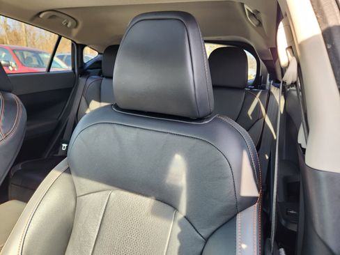 Certified 2024 Subaru Crosstrek 2.5i Limited w/ Popular Package #4A image 11