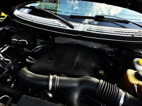 Used 2013 Ford F150 Limited image 41