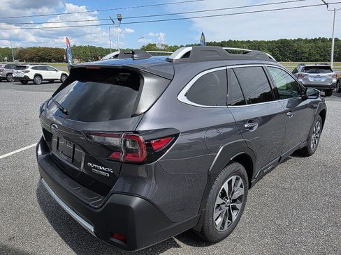 New 2025 Subaru Outback Touring image 5