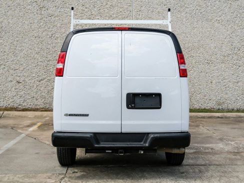 Used 2020 Chevrolet Express 2500 w/ Driver Convenience Package image 9