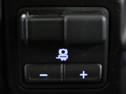 Used 2021 Chevrolet Silverado 1500 LT Trail Boss w/ Convenience Package II AWD/4WD image 21