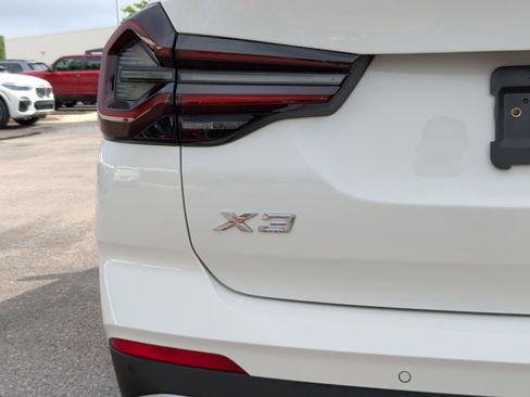 Used 2024 BMW X3 sDrive30i w/ Premium Package image 11