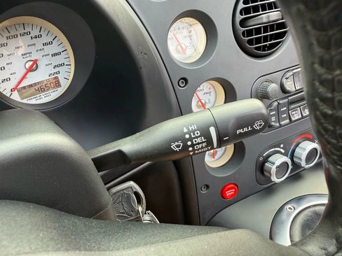Used 2004 Dodge Viper SRT-10 image 23