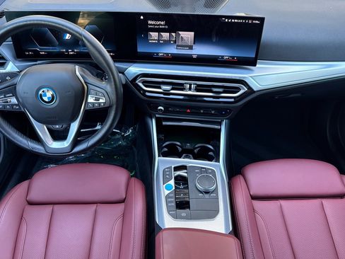 Used 2023 BMW i4 eDrive35 w/ Premium Package RWD image 17