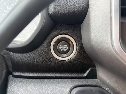 Used 2024 RAM 3500 Big Horn w/ Sport Appearance Package image 23