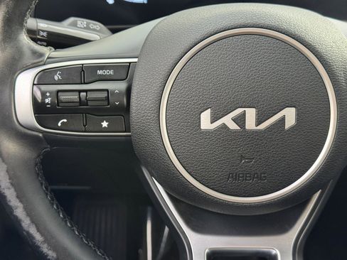 Used 2023 Kia Sportage EX image 19