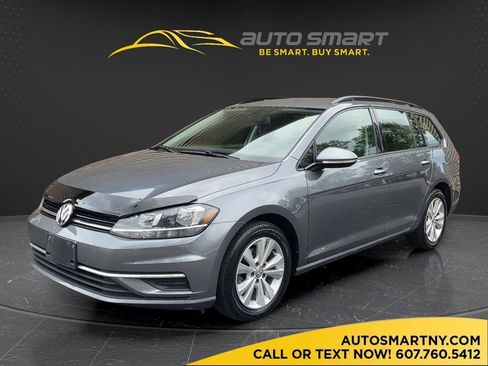 Used 2019 Volkswagen Golf S AWD/4WD image 1