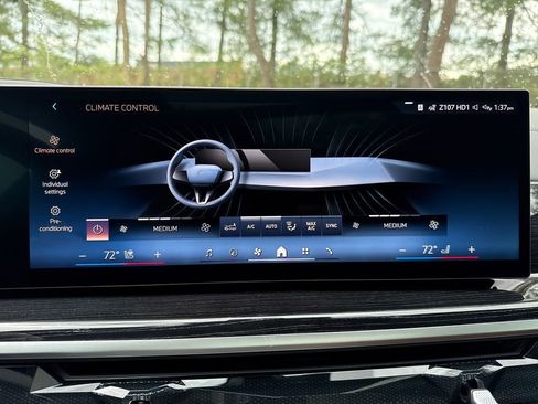 New 2026 BMW X6 xDrive40i AWD/4WD image 19