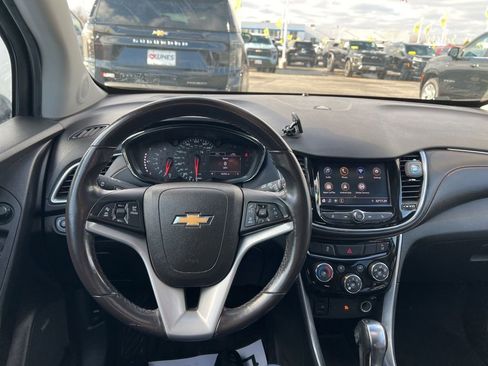 Used 2020 Chevrolet Trax Premier image 23