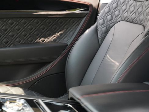 Used 2021 Bentley Continental GT AWD/4WD image 40