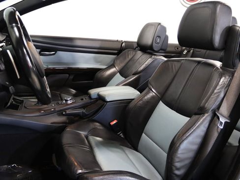 Used 2011 BMW M3 Convertible RWD image 43