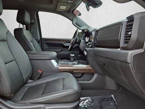Used 2022 GMC Sierra 1500 Elevation w/ Elevation Premium Package AWD/4WD image 19