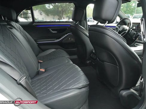 Used 2021 Mercedes-Benz S 580 4MATIC Sedan image 38