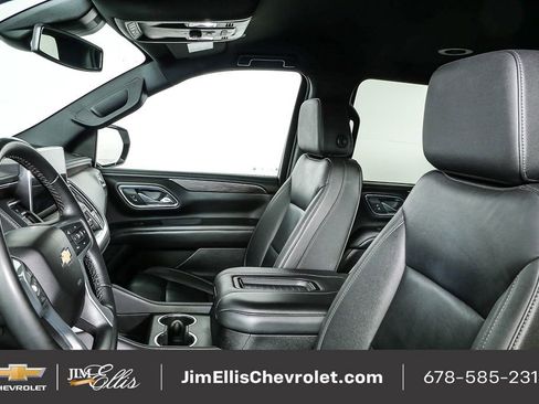 Used 2024 Chevrolet Suburban LT image 6