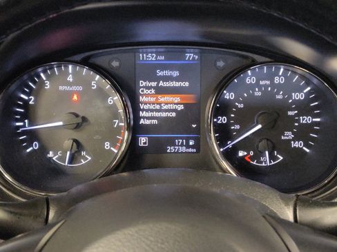 Used 2022 Nissan Rogue Sport SV FWD image 23
