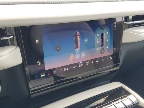 New 2026 Lincoln Navigator Reserve AWD/4WD image 23