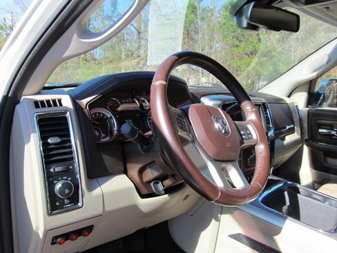 Used 2017 RAM 2500 Laramie w/ Convenience Group image 26