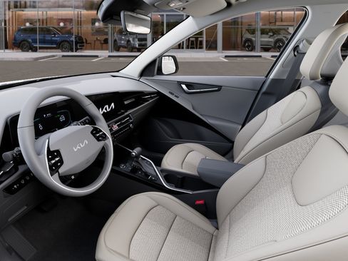 New 2026 Kia Niro EX FWD image 17
