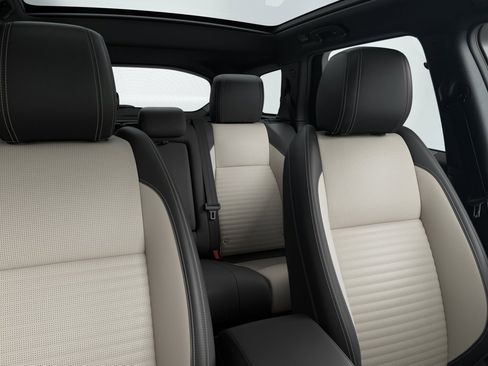 New 2026 Land Rover Discovery Sport Landmark AWD/4WD image 6