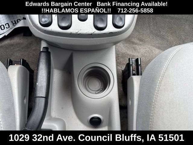 Used 2005 Chevrolet Equinox LT w/ Preferred Equipment Group AWD/4WD image 18