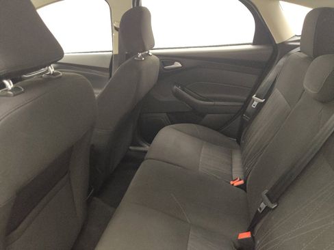 Used 2015 Ford Focus SE image 18
