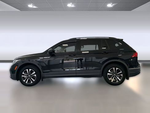 Used 2023 Volkswagen Tiguan S w/ Driver Assistance Package FWD image 2