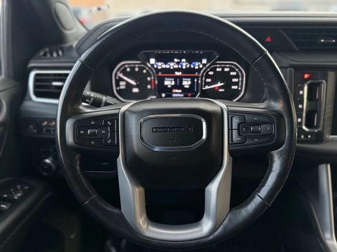 Used 2021 GMC Yukon Denali w/ Denali Premium Package image 25