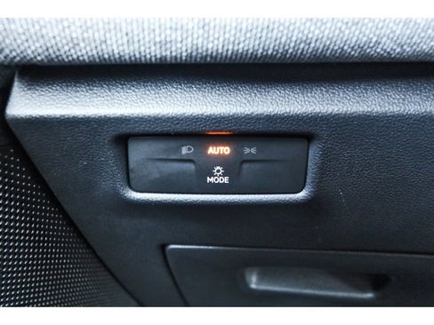 Used 2025 Volkswagen Tiguan S FWD image 21